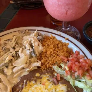 Pollo a la Crema, strawberry margarita