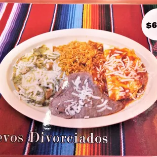 Huevos Divorciados  $6.99