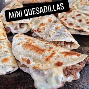 Mini quesadillas