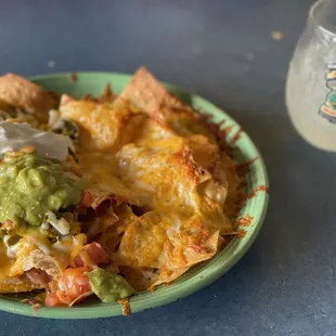 1/2 nachos and 1/2 chips &amp; cheese