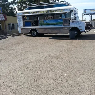 Yep, my new favorite taco truck.