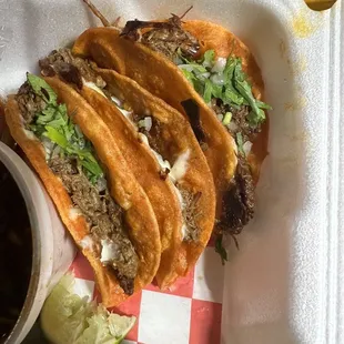 3-Quesa - Tacos y Consume