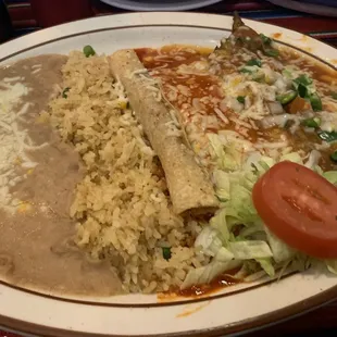 Combination plate: Chile relleno, flauta, enchilada