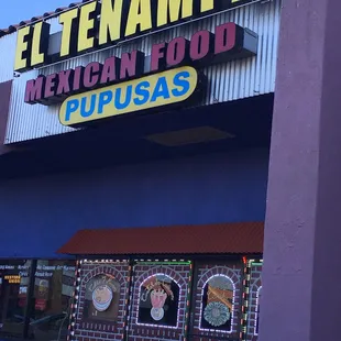 a mexican food restaurant
