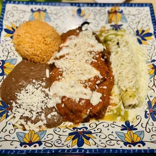 Combo - Chile relleno and a cheese enchilada