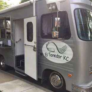 The Tenedor KC truck
