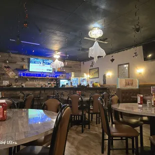 Very well maintained restaurant. Clean and presentable