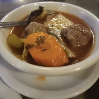 Caldo de Albondigas