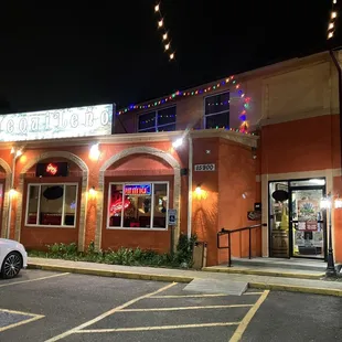 This is Not a Mexican place this restaurant is a joke