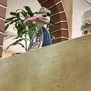 Statue decor