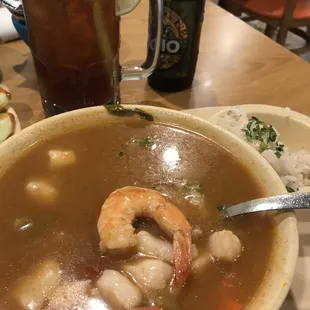Caldo de camarón y pescado