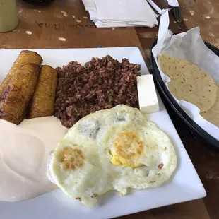 Salvadoran Breakfast