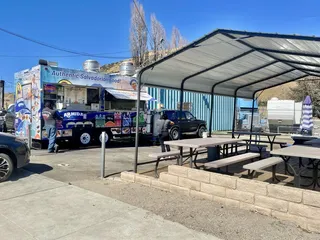 Antojitos & Pupuseria Armida