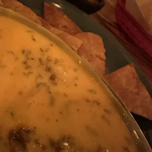 Queso and chips