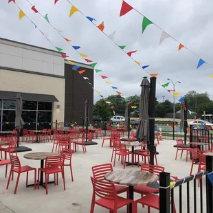 Great Patio and dog friendly