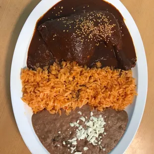 Mole rojo con pollo