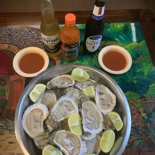 Ostiones en su concha