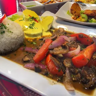Saltado de Hongos