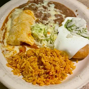 a plate of mexican food