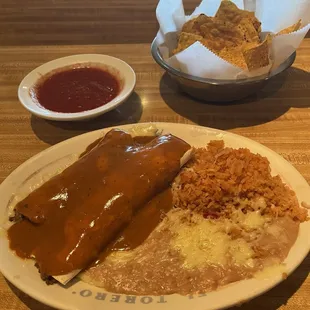 #17-ground beef burrito,ground beef enchilada with rice and beans. Chips and salsa