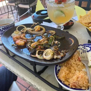 SHRIMP FAJITAS