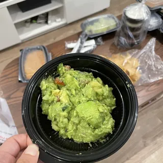 FRESH GUACAMOLE