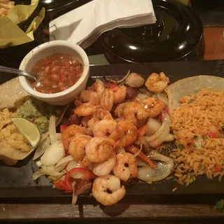 SHRIMP FAJITAS