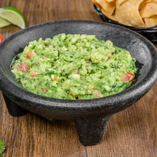 Tableside Guacamole
