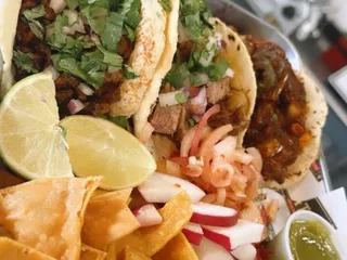 Micheladas El Patron Carniceria y Taqueria