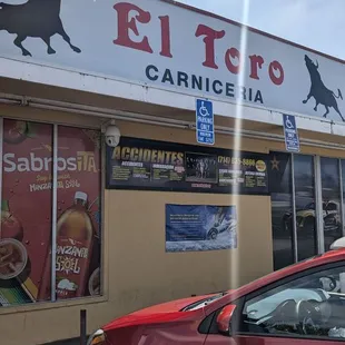 Front of grocery store