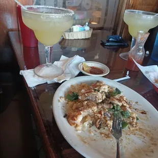 Cheesy rice, chicken ,bell peppers and onions and large Margarita!!! So damn good and our waiter Omar was the Bomb!!!! So professional .