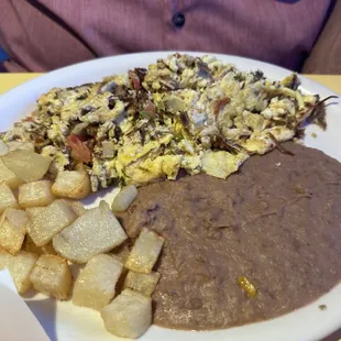 Machacado con heuvos