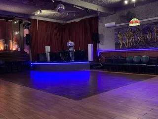 El Valenciano Restaurant & Bar