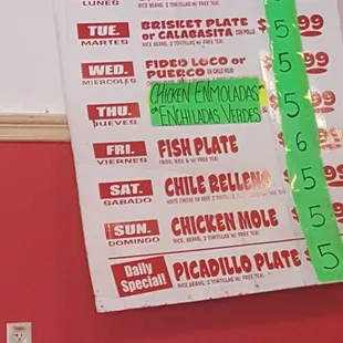 No se pueden cambiar Las especiales.  Pero tienes un Segundo para ordenar  ja ja.  KARAOKE  Mieecoles. Primera ves