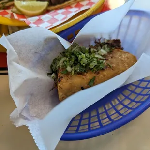 Quesabirria taco ($4)