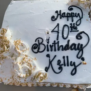 a birthday cake for a 40 year old