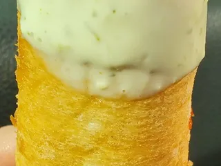 Pia's Bakery and more