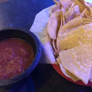 Salsa &amp; tortilla chips
