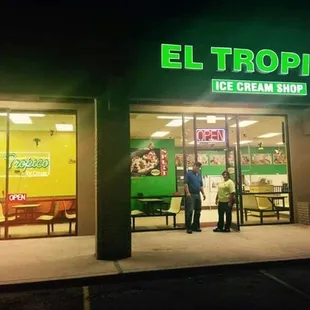 Señor y Señora Tropico