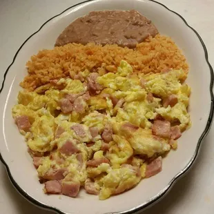 Huevos con jamón breakfast all day