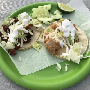 One chicken one pork taco