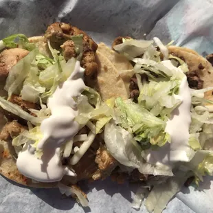 1 chicken and 1 beef American style taco