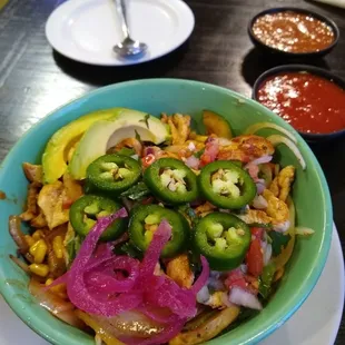 Taco bowl, keto friendly with chicken.