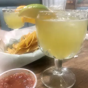 Margarita and chips
