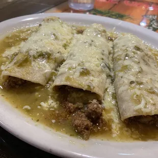 (3) Al La Carte ground beef enchiladas w verde sauce. EXCELLENT!!!