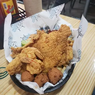 Combo basket w/fries. The fish was very well cooked.