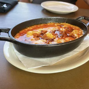 Queso fundido con chorizo