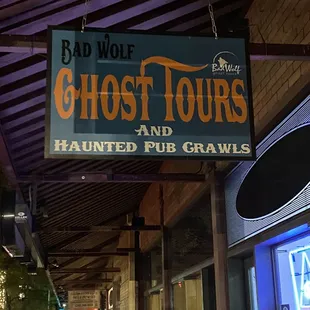 While you wait for your Ghost Tour, grab a delicious hotdog.