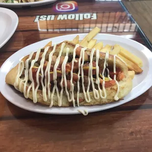 Here is the grilled chicken tacos and the El Yoridog