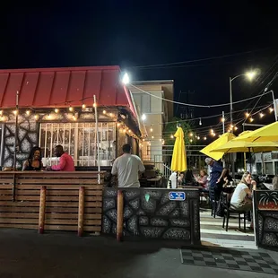 outside view of restaurant